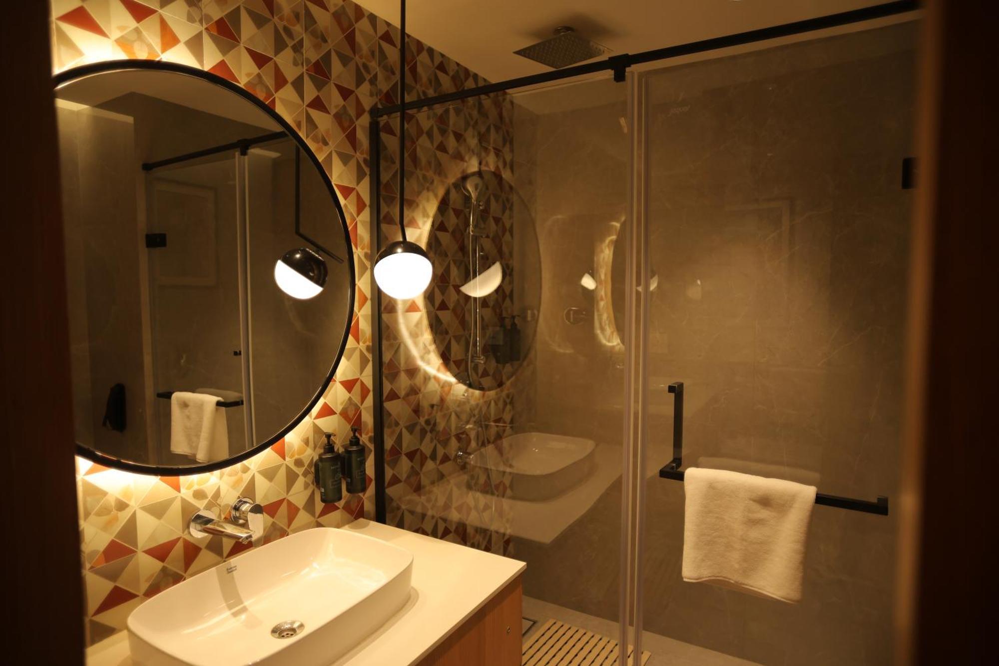Hotel Ramada By Wyndham Gorakhpur Gorakhnath Mandir Road Extérieur photo