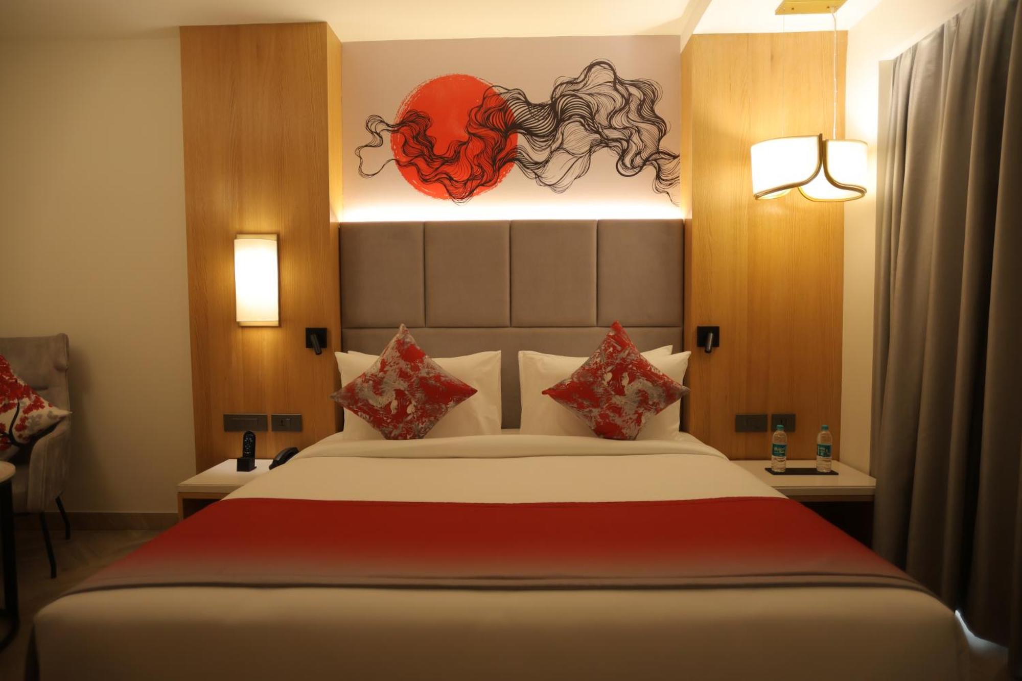 Hotel Ramada By Wyndham Gorakhpur Gorakhnath Mandir Road Extérieur photo