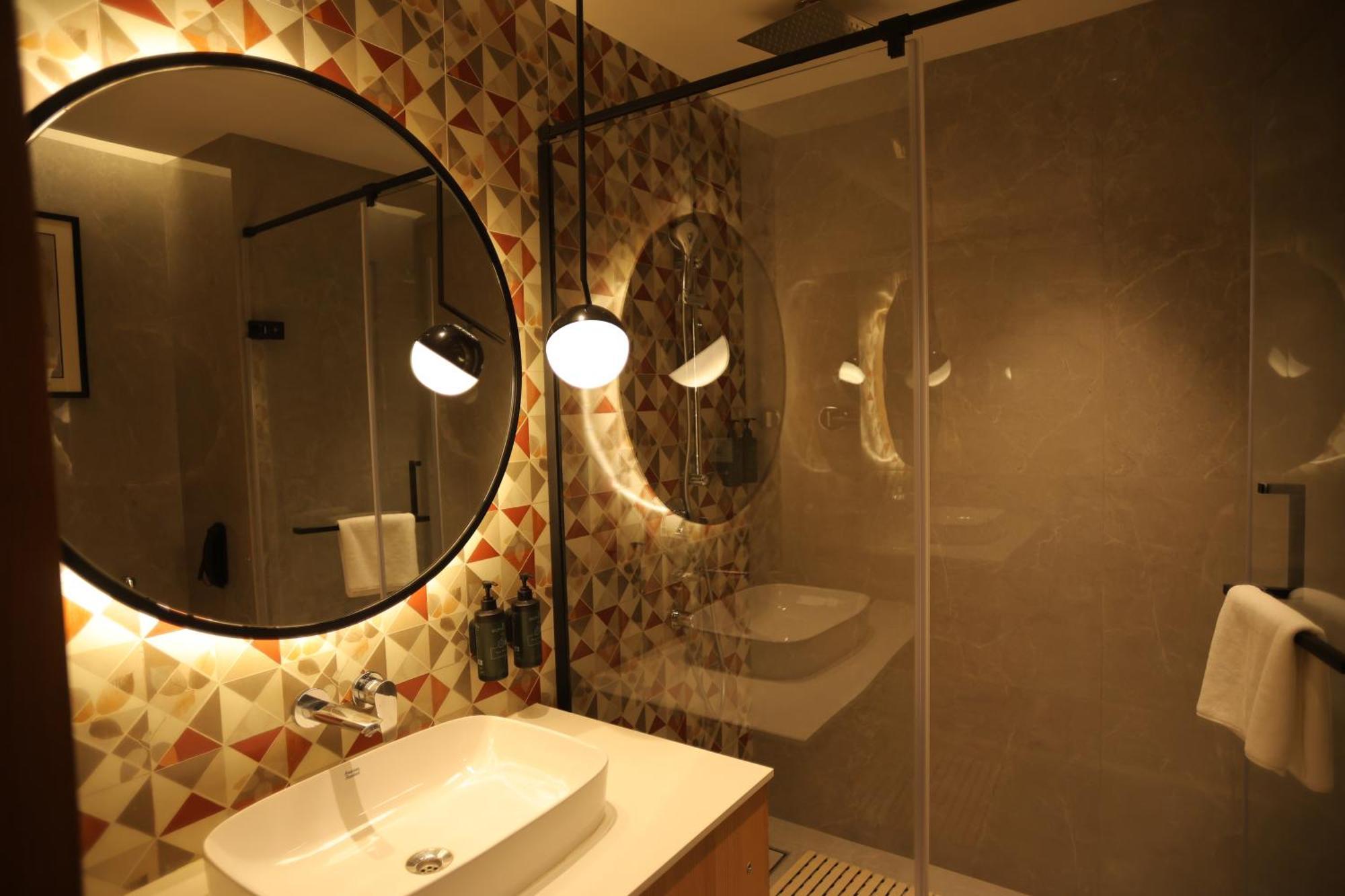 Hotel Ramada By Wyndham Gorakhpur Gorakhnath Mandir Road Extérieur photo